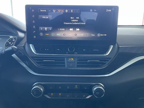 Certified 2023 Nissan Altima 2.5 SR w/ SR Premium Package image 16