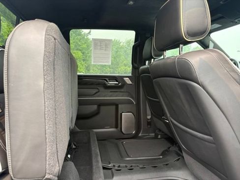 Certified 2025 GMC Sierra 2500 AT4X AWD/4WD image 18