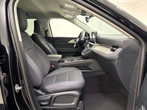 New 2026 Ford Explorer Active RWD image 29