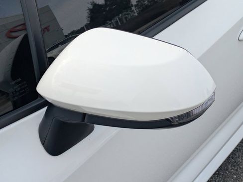 Used 2024 Toyota Corolla SE image 11