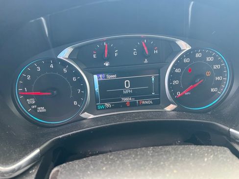 Used 2018 Chevrolet Equinox LT w/ Sun & Infotainment Package FWD image 9