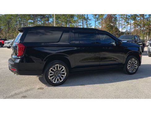 Certified 2023 GMC Yukon XL Denali Ultimate w/ LPO, Floor Liner Package image 9