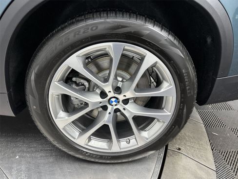 New 2026 BMW X5 xDrive50e w/ Climate Comfort Package image 27