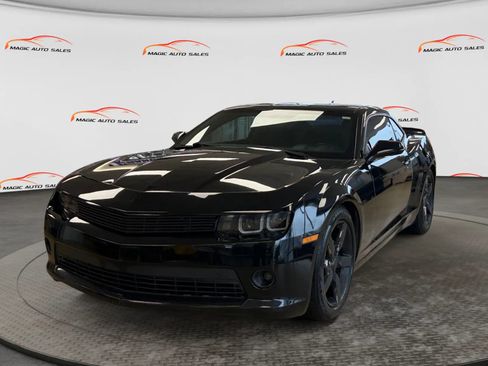 Used 2015 Chevrolet Camaro LT w/ 1LT Preferred Package RWD image 1