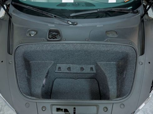 Used 2011 Audi R8 V10 image 4