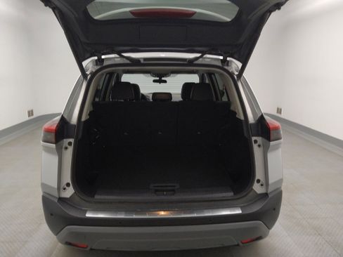 Used 2021 Nissan Rogue SV w/ Premium Package image 29