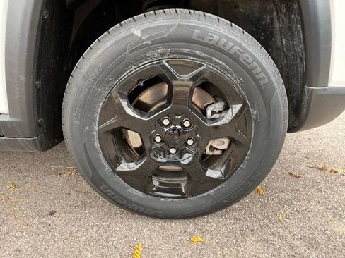 Used 2023 Jeep Compass Trailhawk image 9