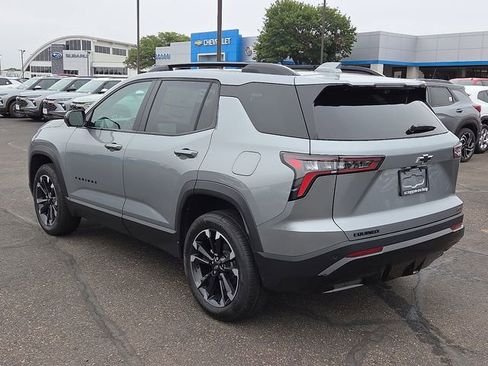 New 2026 Chevrolet Equinox RS w/ Convenience Package III FWD image 3
