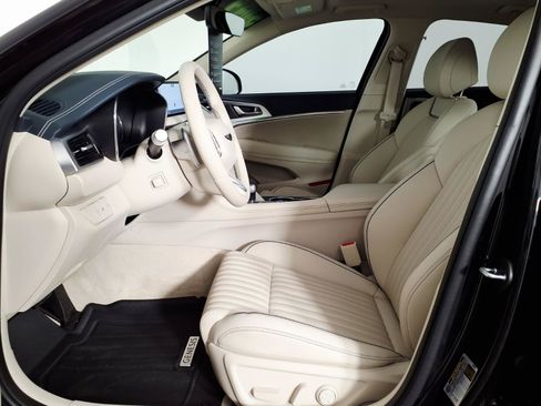 Certified 2026 Genesis G70 2.5T Prestige AWD/4WD image 17