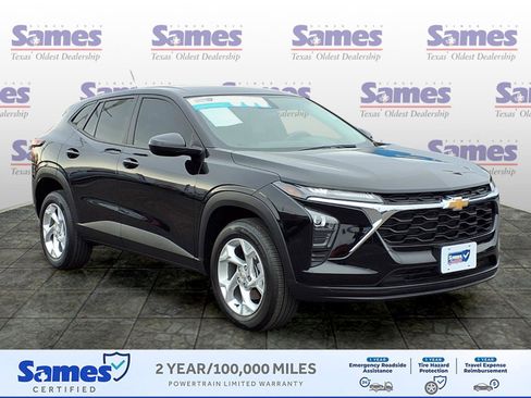 Used 2025 Chevrolet Trax LS w/ LS Convenience Package image 1
