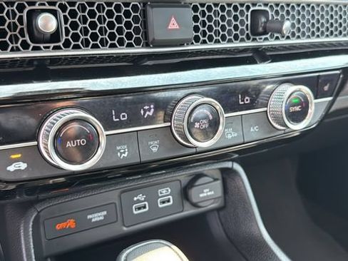 Used 2024 Honda Civic Touring image 20