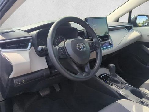 Used 2024 Toyota Corolla LE FWD image 9