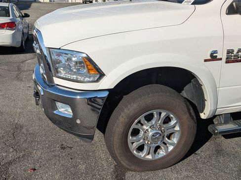 Used 2018 RAM 2500 Laramie image 11