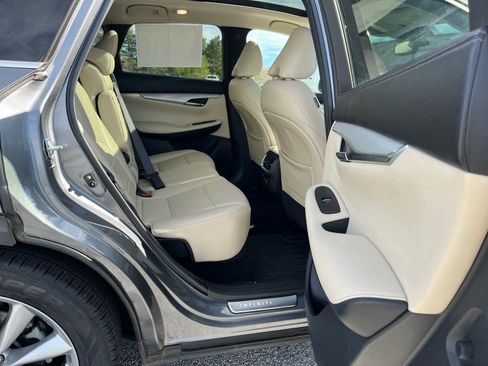 Used 2021 INFINITI QX50 Luxe image 28