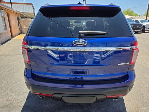 Used 2014 Ford Explorer XLT w/ Equipment Group 202A FWD image 9