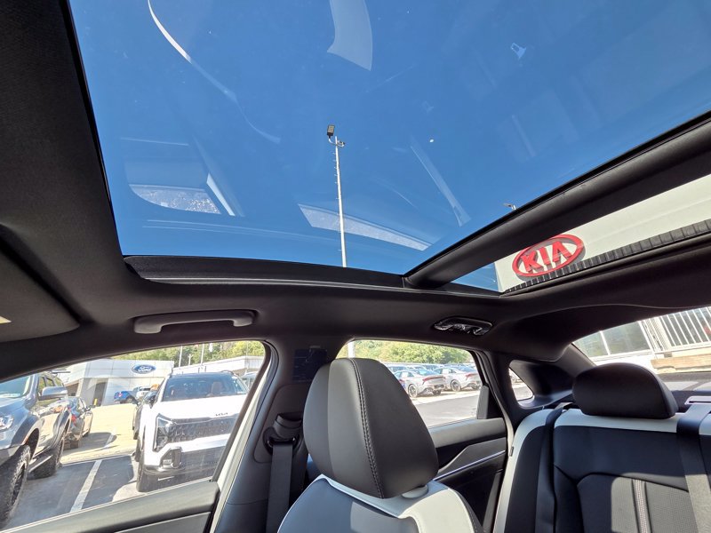 New 2027 Kia K5 GT-Line AWD/4WD image 38