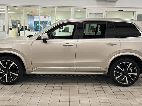 Used 2023 Volvo XC90 B5 Plus w/ Protection Package Premier AWD/4WD image 8