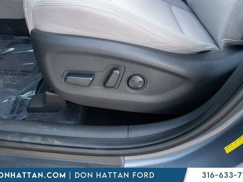 Used 2018 Hyundai Tucson Value w/ Cargo Package AWD/4WD image 17