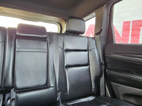 Used 2018 Jeep Grand Cherokee Limited AWD/4WD image 26