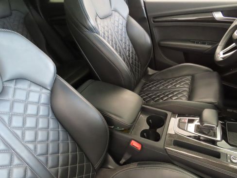 Used 2023 Audi SQ5 Premium Plus w/ Premium Plus Package image 30