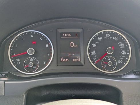 Used 2018 Volkswagen Tiguan Limited image 21