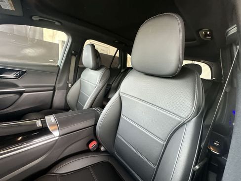 Used 2026 Mercedes-Benz GLC 300 image 14
