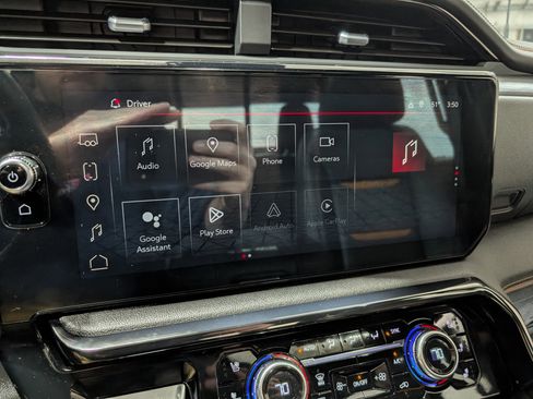 Used 2025 GMC Sierra 3500 AT4 image 26