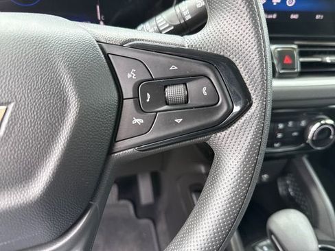 Used 2025 Chevrolet TrailBlazer LT FWD image 22