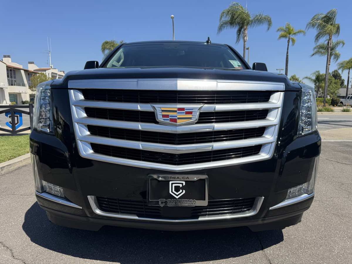 Used 2019 Cadillac Escalade ESV Premium Luxury AWD/4WD image 12