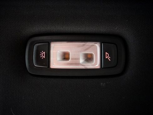 Used 2024 BMW X5 xDrive50e image 13