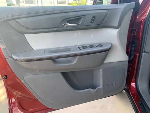 Used 2014 GMC Acadia SLT AWD/4WD image 20