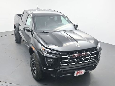 New 2026 GMC Canyon AT4 image 4
