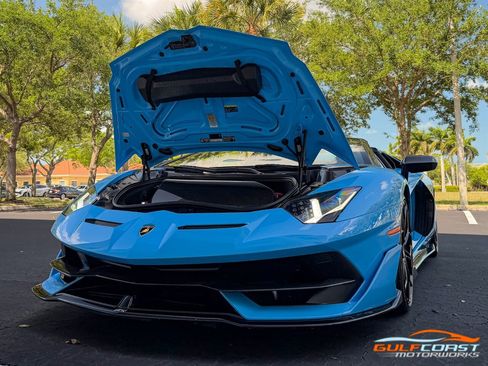 Used 2021 Lamborghini Aventador SVJ AWD/4WD image 42