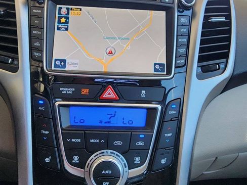 Used 2013 Hyundai Elantra GT w/ Tech Pkg FWD image 31