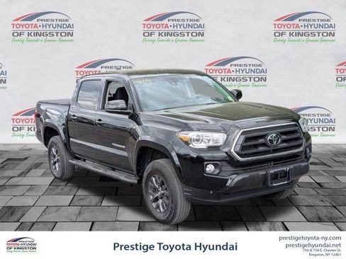 Certified 2023 Toyota Tacoma SR5 AWD/4WD image 1