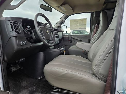 New 2025 Chevrolet Express 2500 w/ Driver Convenience Package image 9
