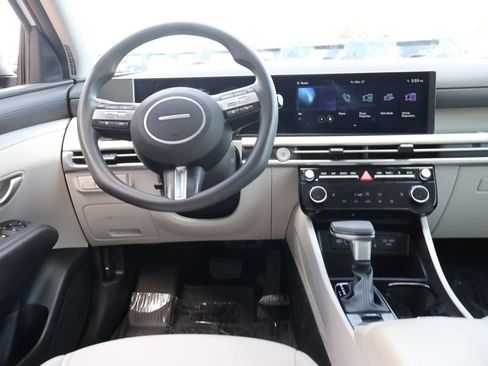 Certified 2025 Hyundai Tucson SEL image 20