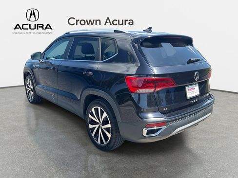 Used 2022 Volkswagen Taos SE AWD/4WD image 3