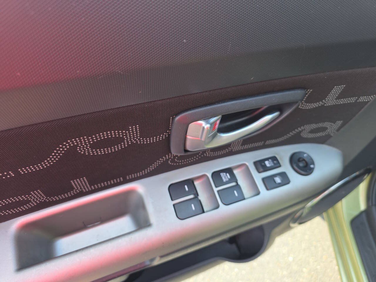 Used 2012 Kia Soul + FWD image 12