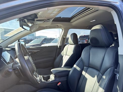 Used 2023 Subaru Outback Limited image 26
