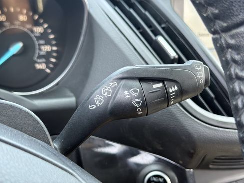 Used 2017 Ford Escape Titanium FWD image 29