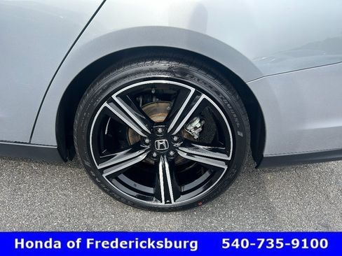 Used 2024 Honda Accord Sport image 12