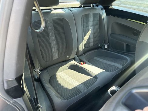 Used 2012 Volkswagen Beetle 2.0T image 24