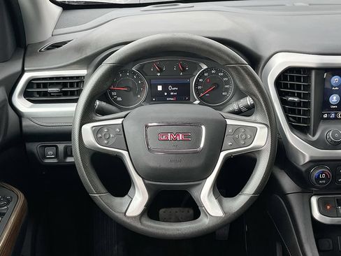 Used 2023 GMC Acadia SLE w/ Driver Convenience Package FWD image 11