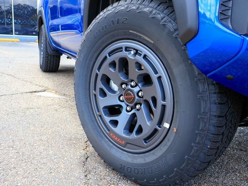 New 2026 Nissan Frontier PRO-4X AWD/4WD image 18