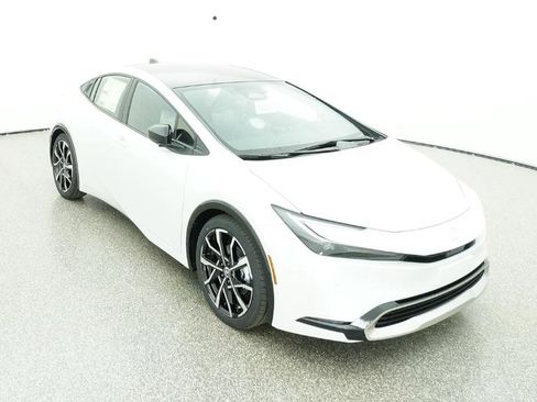 New 2026 Toyota Prius Plug-In Hybrid FWD image 45
