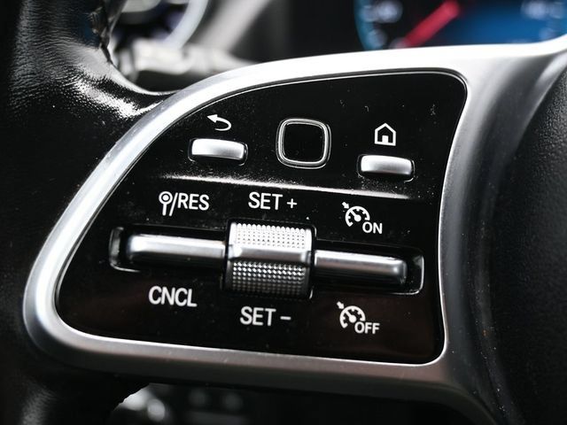 Used 2023 Mercedes-Benz GLA 250 4MATIC w/ Premium Package image 26