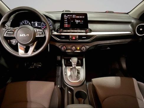Used 2024 Kia Forte LXS w/ LXS Technology Package FWD image 16