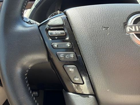 Used 2022 Nissan Armada SL w/ Captain's Chairs Package AWD/4WD image 16