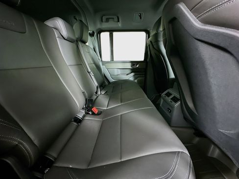 Used 2025 INEOS Grenadier AWD/4WD image 40